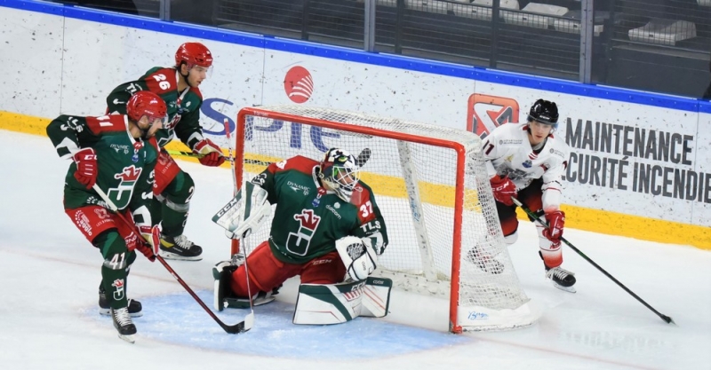 Photo hockey Ligue Magnus - Ligue Magnus : 5ème journée : Cergy-Pontoise vs Nice - Les Aigles surprennent les Jokers Photo hockey Ligue Magnus - Ligue Magnus : 5ème journée : Cergy-Pontoise vs Nice - Les Aigles surprennent les Jokers