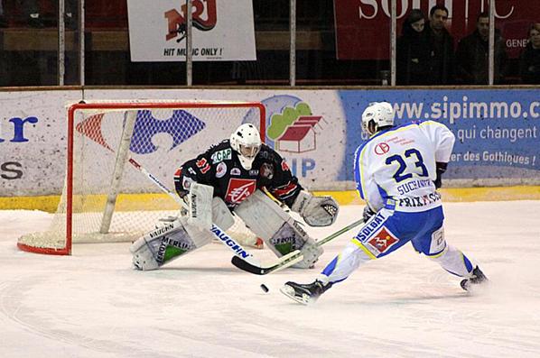 Photo hockey Ligue Magnus - Ligue Magnus : 6ème journée  : Amiens  vs Gap  - Amiens enfonce les Rapaces