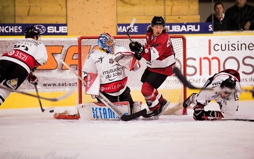 Photo hockey Ligue Magnus - Ligue Magnus : 6ème journée : Chamonix  vs Nice - Les Aigles piègent les Pionniers.