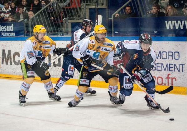 Photo hockey Ligue Magnus - Ligue Magnus : 6ème journée : Grenoble  vs Strasbourg  - Grenoble laborieusement