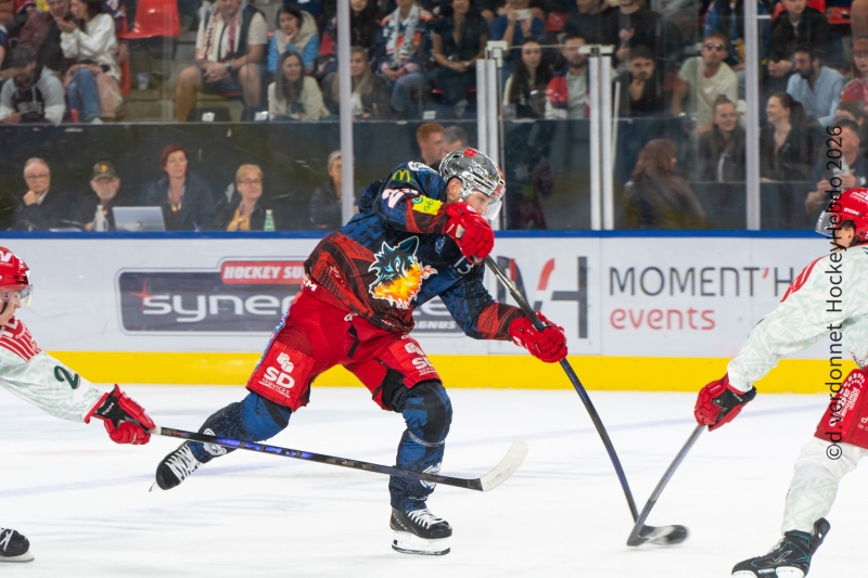 Photo hockey Ligue Magnus - Ligue Magnus : 6Ã¨me journÃ©e  : Grenoble  vs Cergy-Pontoise - Grenoble déroule contre Cergy