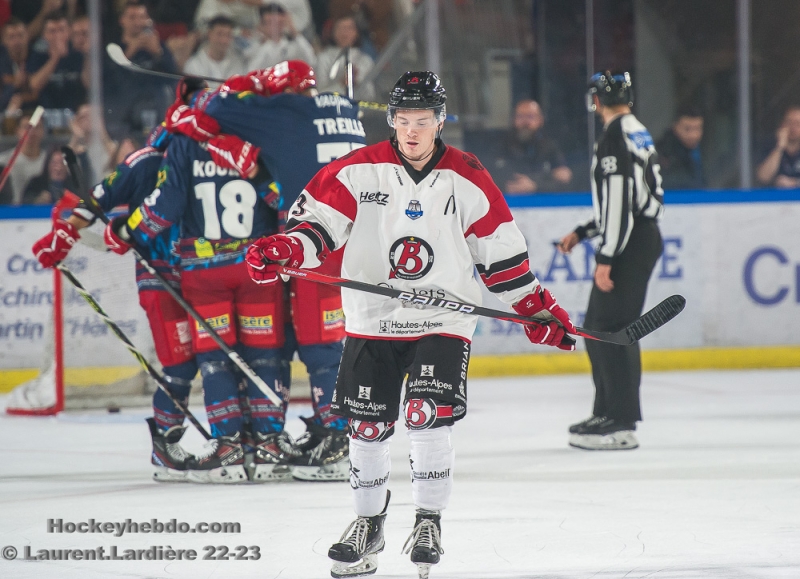 Photo hockey Ligue Magnus - Ligue Magnus : 6ème journée : Grenoble vs Briançon - On a (presque) retrouvé les BDL. Photo hockey Ligue Magnus - Ligue Magnus : 6ème journée : Grenoble vs Briançon - On a (presque) retrouvé les BDL.