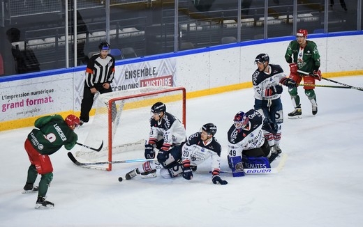Photo hockey Ligue Magnus - Ligue Magnus : 7ème journée : Cergy-Pontoise vs Angers  - Les Ducs survolent les débats