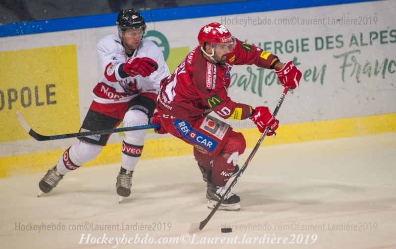 Photo hockey Ligue Magnus - Ligue Magnus : 7ème journée : Grenoble  vs Briançon  - Pluie de buts à Pole Sud