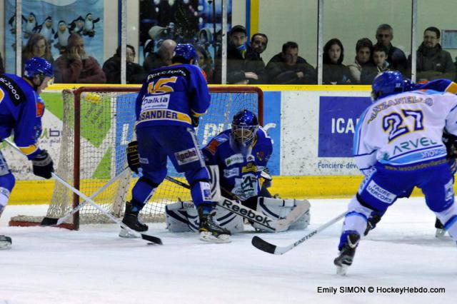 Photo hockey Ligue Magnus - Ligue Magnus : 7ème journée : Dijon vs Villard-de-Lans - Les sanglots longs des violons de l\ Photo hockey Ligue Magnus - Ligue Magnus : 7ème journée : Dijon vs Villard-de-Lans - Les sanglots longs des violons de l\