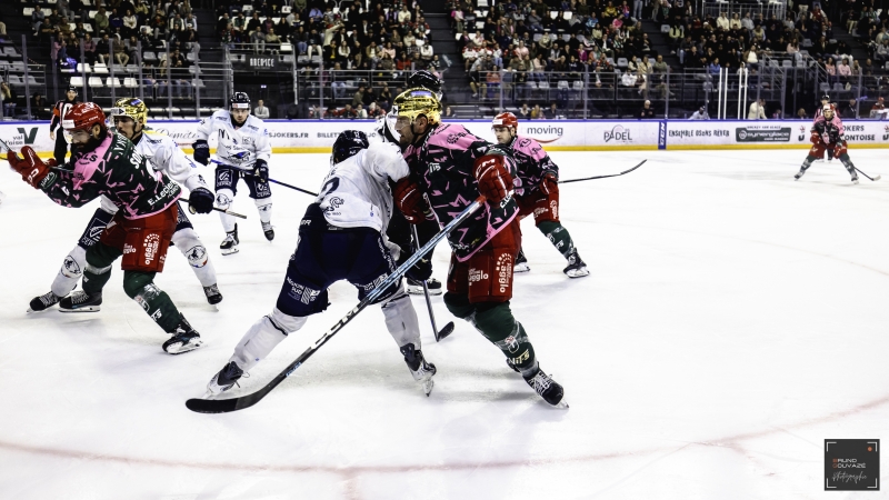 Photo hockey Ligue Magnus - Ligue Magnus : 7Ã¨me journÃ©e : Cergy-Pontoise vs Gap  - Les Jokers soufflent un grand ouf de soulagement