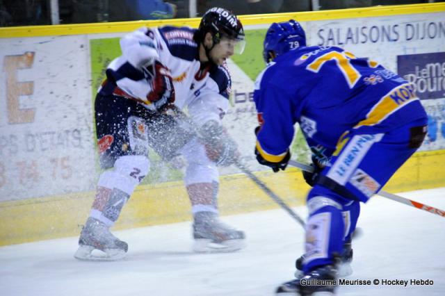 Photo hockey Ligue Magnus - Ligue Magnus : 7ème journée : Dijon vs Grenoble - Les Brûleurs sous l\ Photo hockey Ligue Magnus - Ligue Magnus : 7ème journée : Dijon vs Grenoble - Les Brûleurs sous l\