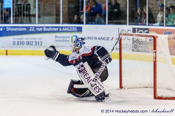 Photo hockey Ligue Magnus - Ligue Magnus : 8ème journée : Angers  vs Chamonix  - Les Chamois fusillés par les Ducs
