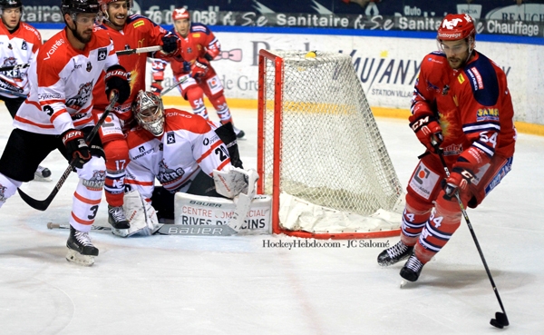 Photo hockey Ligue Magnus - Ligue Magnus : 8ème journée : Grenoble  vs Bordeaux - Grenoble Bordeaux: la course poursuite