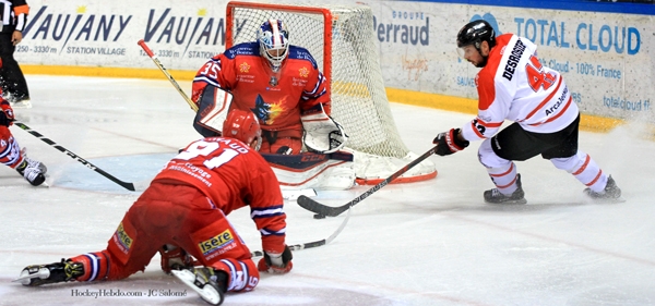 Photo hockey Ligue Magnus - Ligue Magnus : 8ème journée : Grenoble  vs Bordeaux - Grenoble Bordeaux: la course poursuite