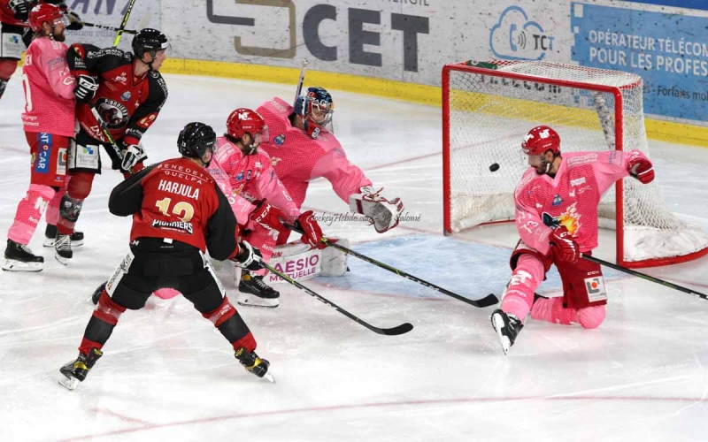 Photo hockey Ligue Magnus - Ligue Magnus : 8ème journée : Grenoble  vs Chamonix  - Grenoble continue sa course en tête 