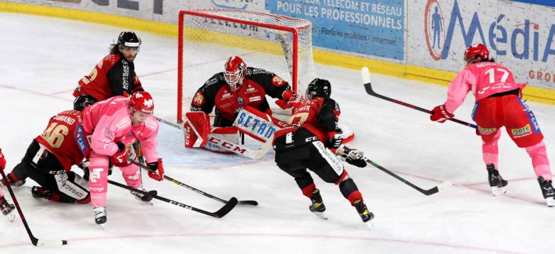 Photo hockey Ligue Magnus - Ligue Magnus : 8ème journée : Grenoble  vs Chamonix  - Grenoble continue sa course en tête 