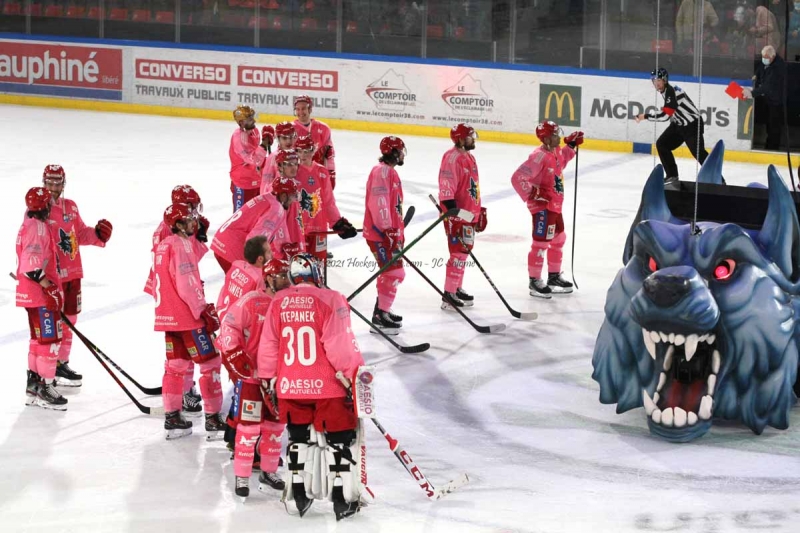 Photo hockey Ligue Magnus - Ligue Magnus : 8ème journée : Grenoble  vs Chamonix  - Grenoble continue sa course en tête 