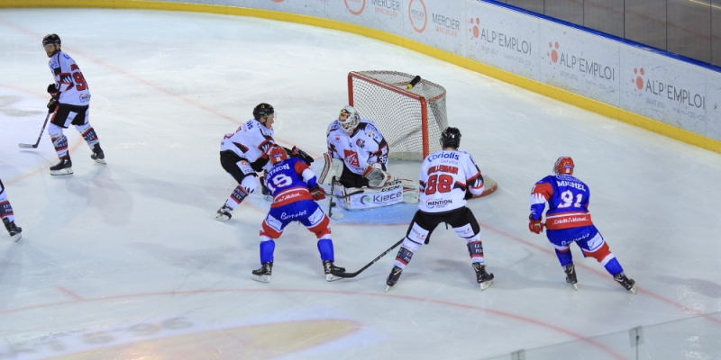 Photo hockey Ligue Magnus - Ligue Magnus : 8ème journée : Lyon vs Amiens  - Lyon rate la troisième
