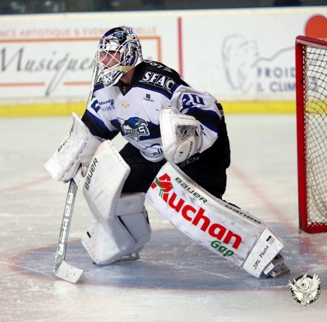 Photo hockey Ligue Magnus - Ligue Magnus : 8ème journée : Bordeaux vs Gap - Le Boxer croqua le Rapace ! Photo hockey Ligue Magnus - Ligue Magnus : 8ème journée : Bordeaux vs Gap - Le Boxer croqua le Rapace !