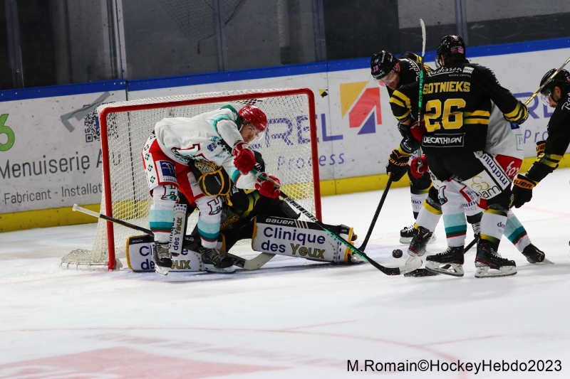 Photo hockey Ligue Magnus - Ligue Magnus : 9ème journée : Rouen vs Anglet - Les Dragons enchainent sans convaincre. Photo hockey Ligue Magnus - Ligue Magnus : 9ème journée : Rouen vs Anglet - Les Dragons enchainent sans convaincre.