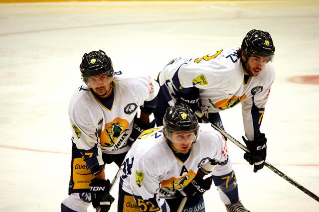 Photo hockey Ligue Magnus - Ligue Magnus - Chamonix d’une courte tête Photo hockey Ligue Magnus - Ligue Magnus - Chamonix d’une courte tête