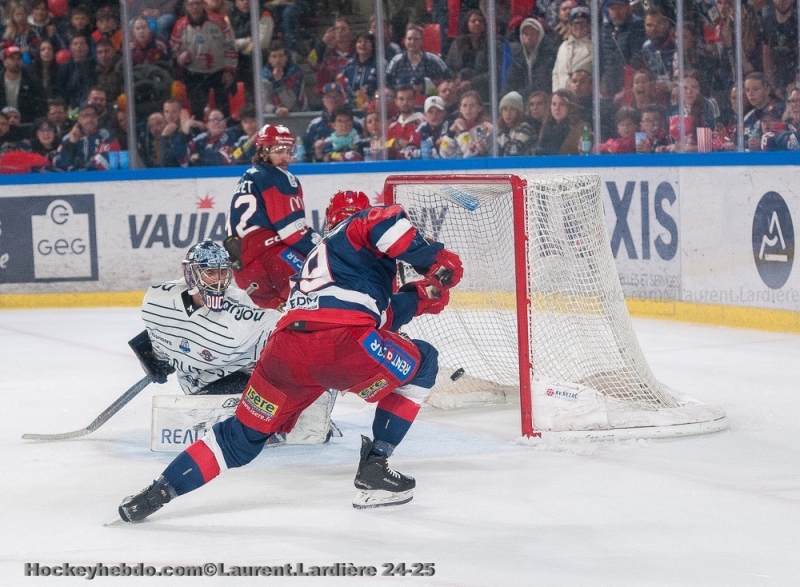 Photo hockey Ligue Magnus - Ligue Magnus - Finale - Match 2 : Grenoble vs Angers - Pintaric écœure Angers Photo hockey Ligue Magnus - Ligue Magnus - Finale - Match 2 : Grenoble vs Angers - Pintaric écœure Angers