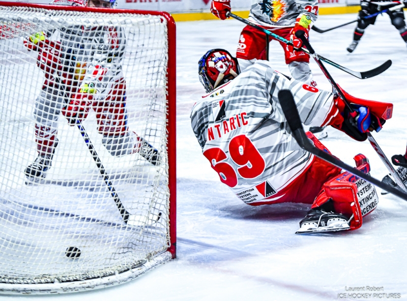 Photo hockey Ligue Magnus - Ligue Magnus - Finale - Match 3 : Bordeaux vs Grenoble  - Les Boxers reprennent l