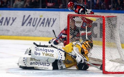 Photo hockey Ligue Magnus - Ligue Magnus - finale match 1 : Grenoble vs Rouen - Grenoble frappe fort ! Photo hockey Ligue Magnus - Ligue Magnus - finale match 1 : Grenoble vs Rouen - Grenoble frappe fort !