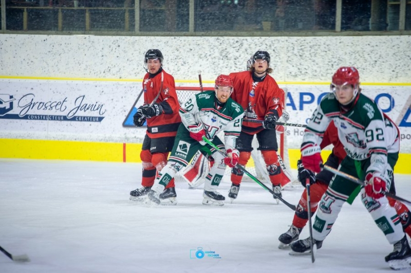 Photo hockey Ligue Magnus - Ligue Magnus - Poule de Maintien - J2 : Chamonix  vs Anglet - Un duel tendu, une victoire précieuse pour Chamonix