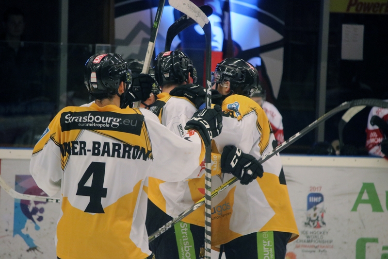 Photo hockey Ligue Magnus - Ligue Magnus : poule de maintien, 3ème journée : Chamonix / Morzine vs Strasbourg  - LM : Les Pionniers au fond de la crevasse