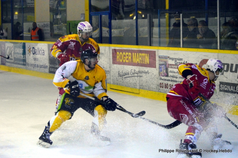 Photo hockey Ligue Magnus - Ligue Magnus : poule de maintien, 5ème journée : Dijon vs Strasbourg - LM : Aigre dernier cru Photo hockey Ligue Magnus - Ligue Magnus : poule de maintien, 5ème journée : Dijon vs Strasbourg - LM : Aigre dernier cru