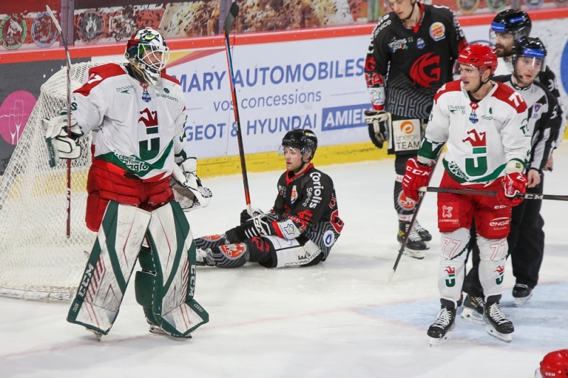 Photo hockey Ligue Magnus - Ligue Magnus - Quart de finale match 5 : Amiens vs Cergy-Pontoise - Cergy prend l Photo hockey Ligue Magnus - Ligue Magnus - Quart de finale match 5 : Amiens vs Cergy-Pontoise - Cergy prend l