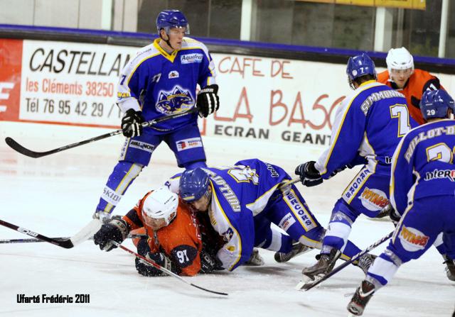 Photo hockey Ligue Magnus - Ligue Magnus - Un derby indécis