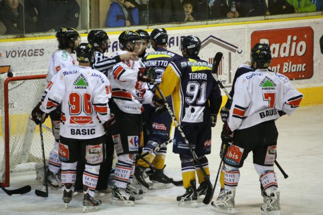 Photo hockey Ligue Magnus - Ligue Magnus, 10ème journée : Chamonix  vs Amiens  - Chamonix au bout du suspense