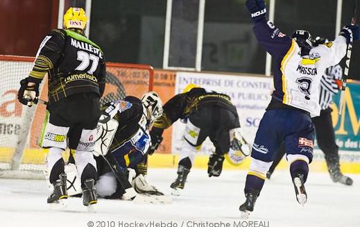Photo hockey Ligue Magnus - Ligue Magnus, 13ème journée : Strasbourg  vs Chamonix  - Les Chamois ont le pied sûr