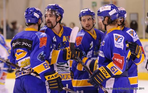 Photo hockey Ligue Magnus - Ligue Magnus, 16ème journée : Dijon  vs Gap  - Les Rapaces embrochés sur la lance ducale