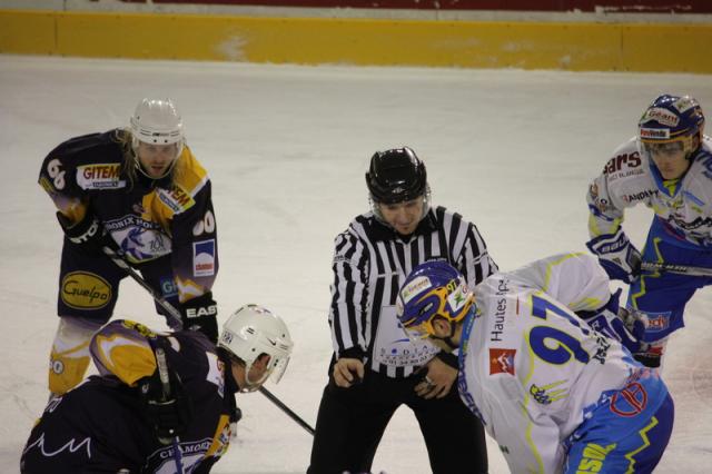 Photo hockey Ligue Magnus - Ligue Magnus: 17ème journée : Chamonix  vs Gap  - Les rapaces survolent les Chamois