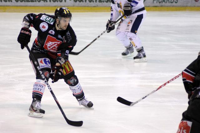 Photo hockey Ligue Magnus - Ligue Magnus, 20ème journée : Amiens  vs Grenoble  - Une erreur cruelle