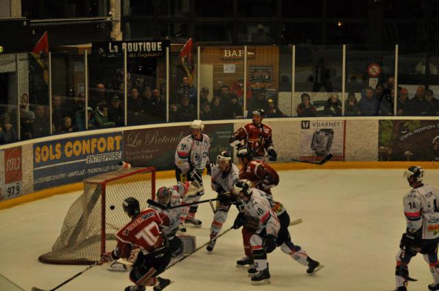 Photo hockey Ligue Magnus - Ligue Magnus, 26ème journée : Morzine-Avoriaz vs Epinal  - les Pingouins séduisent