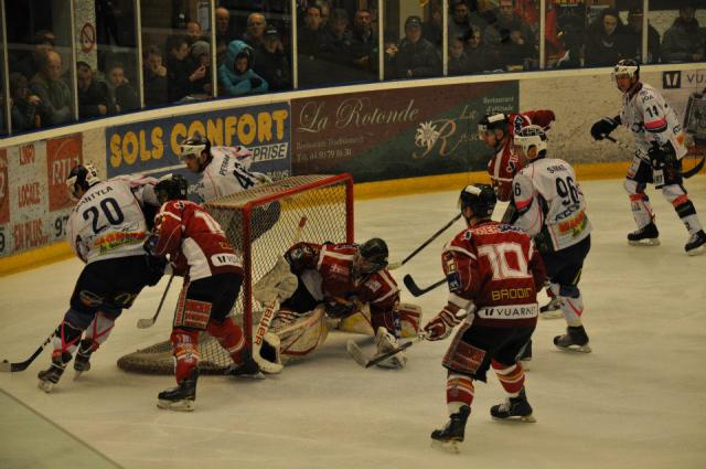 Photo hockey Ligue Magnus - Ligue Magnus, 26ème journée : Morzine-Avoriaz vs Epinal - les Pingouins séduisent Photo hockey Ligue Magnus - Ligue Magnus, 26ème journée : Morzine-Avoriaz vs Epinal - les Pingouins séduisent