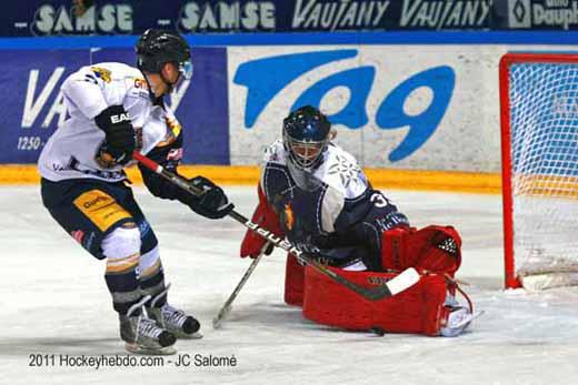 Photo hockey Ligue Magnus - Ligue Magnus, 4ème journée : Grenoble vs Chamonix - Grenoble perd mais progresse Photo hockey Ligue Magnus - Ligue Magnus, 4ème journée : Grenoble vs Chamonix - Grenoble perd mais progresse