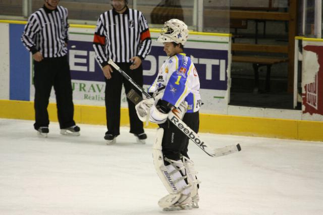 Photo hockey Ligue Magnus - Ligue Magnus, 8ème journée : Chamonix  vs Gap  - Les Chamois chassent les Rapaces
