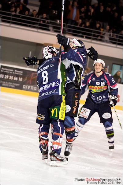 Photo hockey Ligue Magnus - Ligue Magnus, 9ème journée : Epinal  vs Chamonix  - Les Dauphins tombent le leader !