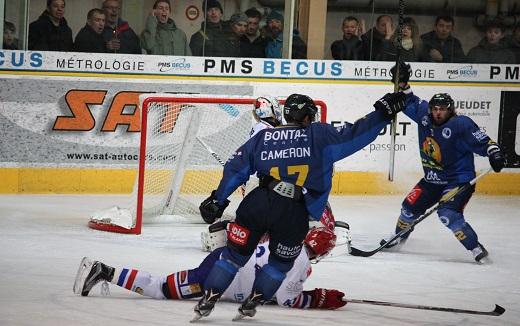 Photo hockey Ligue Magnus - Ligue Magnus, poule de maintien, 3ème journée : Chamonix  vs Lyon - Renversant !