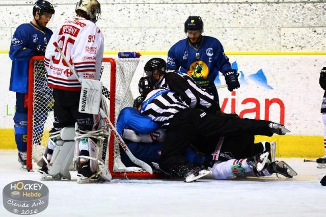 Photo hockey Ligue Magnus - Ligue Magnus, poule de maintien, 8ème journée : Chamonix  vs Morzine-Avoriaz - Le Chamois sauve sa peau !