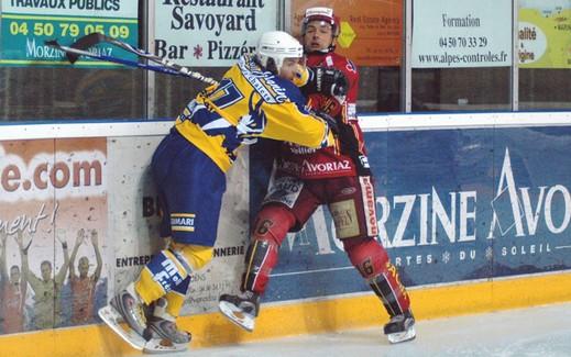 Photo hockey Ligue Magnus - LM - 12ème journée : Morzine-Avoriaz vs Chamonix  - A la hauteur de l