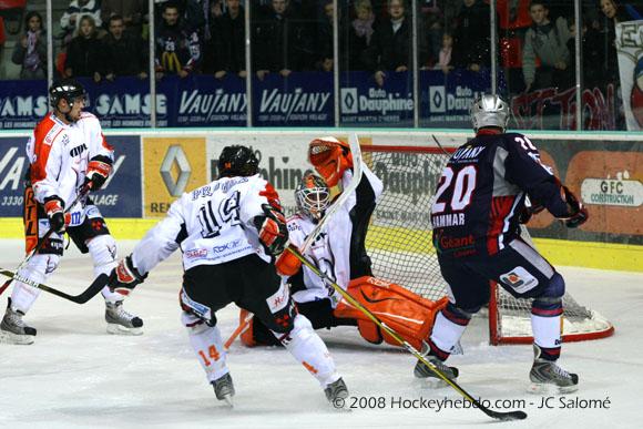 Photo hockey Ligue Magnus - LM - 14ème journée : Grenoble  vs Tours  - La déferlante