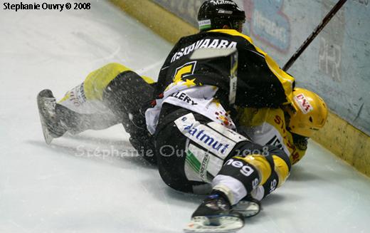 Photo hockey Ligue Magnus - LM - 16ème journée : Rouen vs Strasbourg - La bonne étoile est pour Rouen Photo hockey Ligue Magnus - LM - 16ème journée : Rouen vs Strasbourg - La bonne étoile est pour Rouen