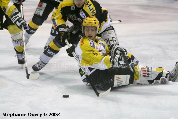 Photo hockey Ligue Magnus - LM - 16ème journée : Rouen vs Strasbourg - La bonne étoile est pour Rouen Photo hockey Ligue Magnus - LM - 16ème journée : Rouen vs Strasbourg - La bonne étoile est pour Rouen