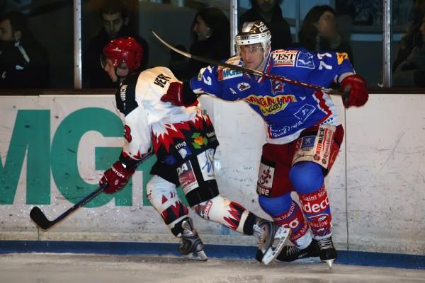 Photo hockey Ligue Magnus - LM - 21ème journée : Epinal  vs Neuilly/Marne - Une victoire dans la douleur !