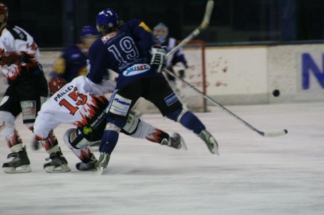 Photo hockey Ligue Magnus - LM - 23ème journée : Mont-Blanc vs Neuilly/Marne - Une victoire dans la douleur