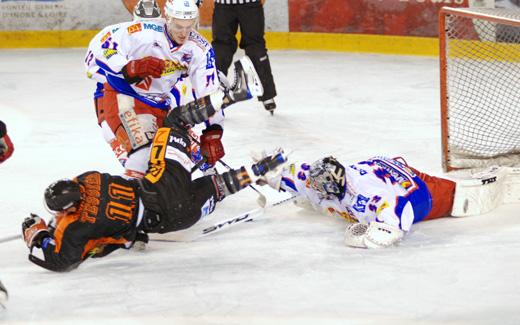 Photo hockey Ligue Magnus - LM - 24ème journée : Tours  vs Epinal  - Cupidon change de camp