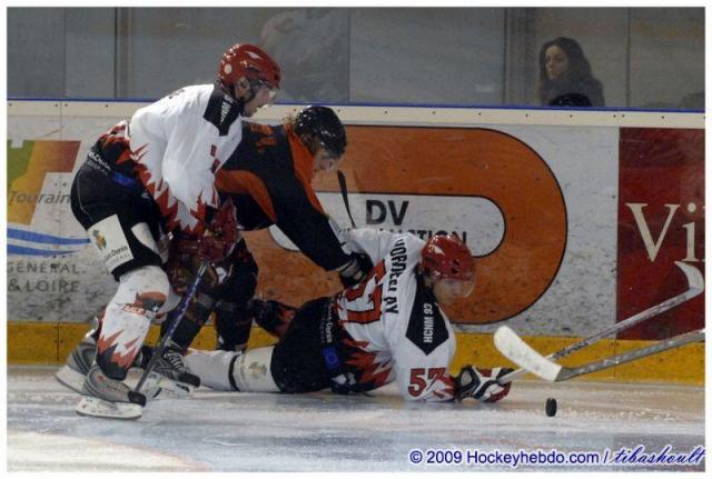 Photo hockey Ligue Magnus - LM - 26ème journée : Tours vs Neuilly/Marne - Défaite stratégique ? Photo hockey Ligue Magnus - LM - 26ème journée : Tours vs Neuilly/Marne - Défaite stratégique ?