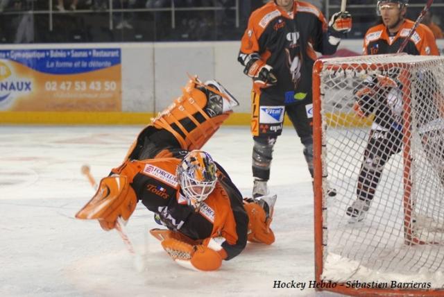 Photo hockey Ligue Magnus - LM - 2ème journée : Tours  vs Grenoble  - Le tiers de trop